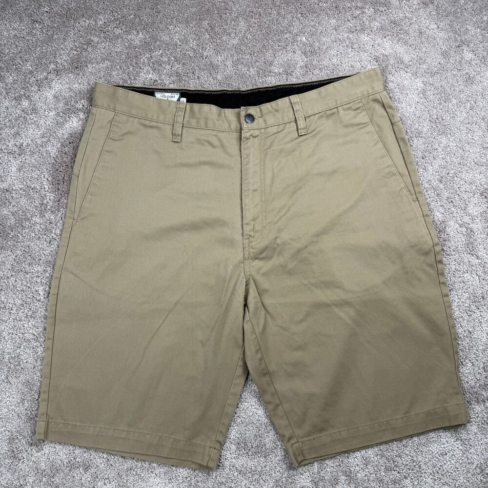 Volcom Corpo Class Khaki Chino Shorts Flat Front Mens Size 36 Skater Utility